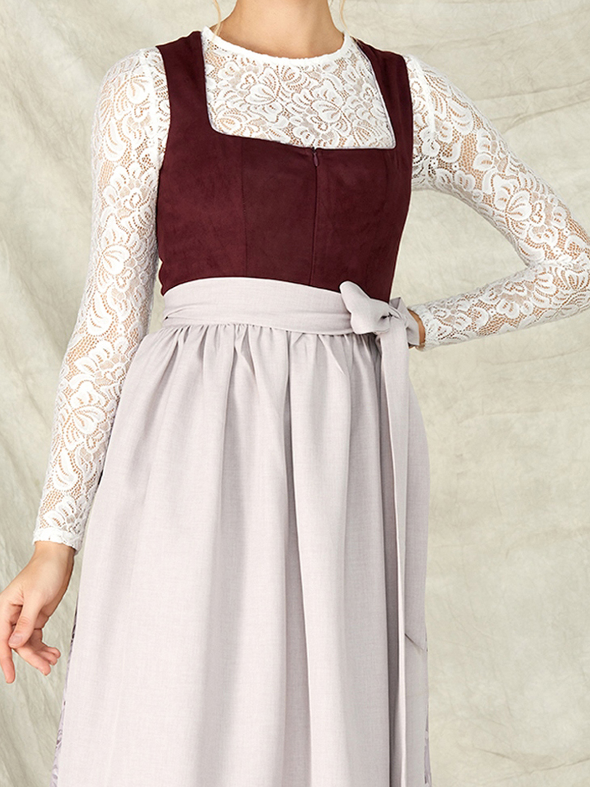 Dirndl in Lila – feminin und stilvoll