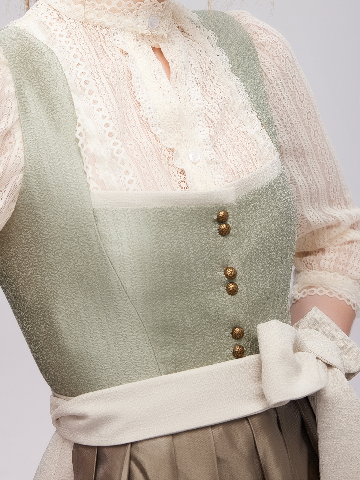 Klassisches blaues Dirndl von Ehreer
