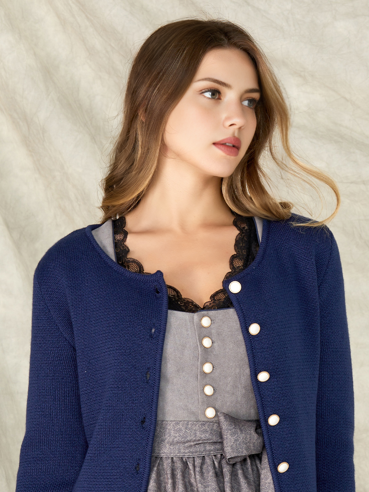 Modernes Dirndl Mini Schwarz in marinem Blau