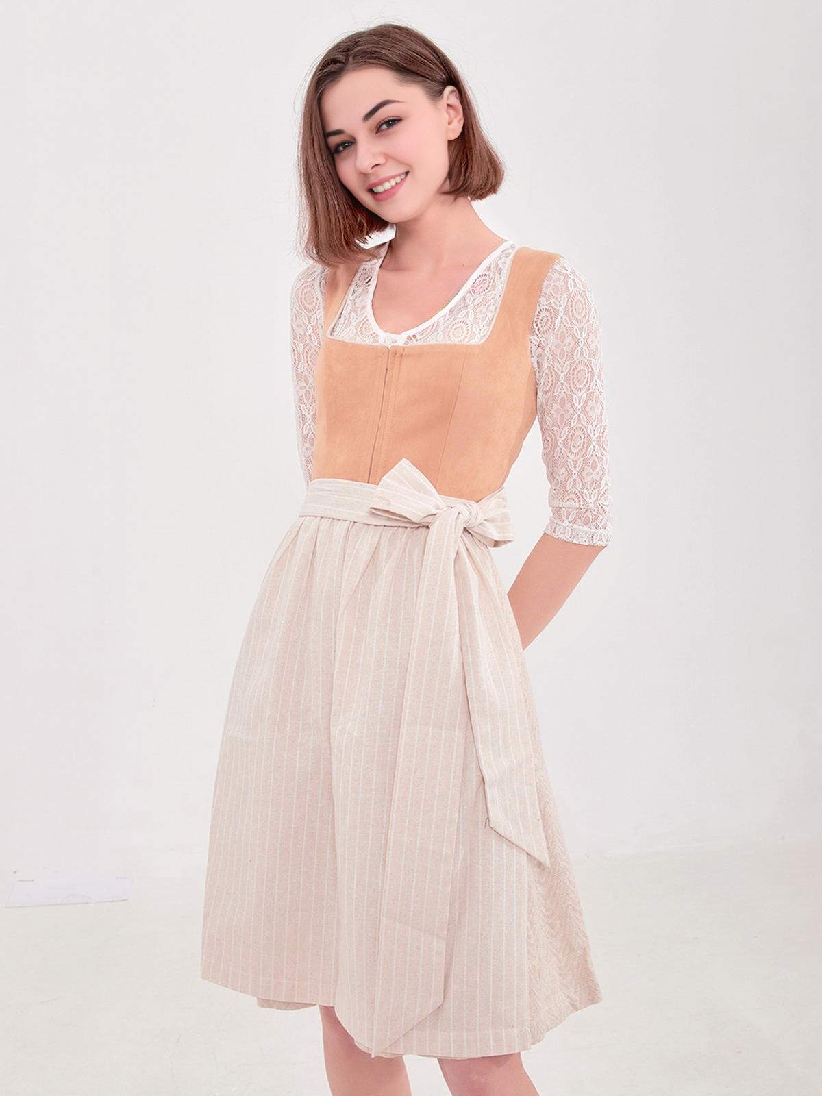 Dirndl in Braun – Eleganz trifft Tradition