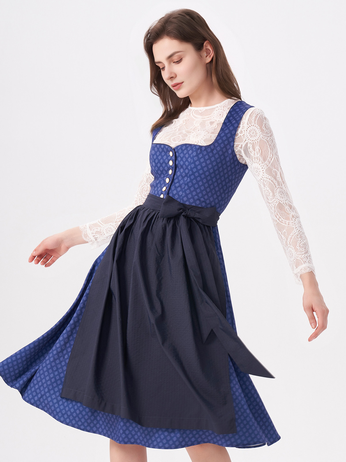 Grün Dirndl mit blauer Bluse