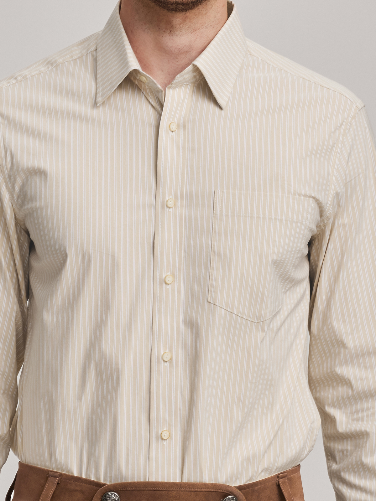 Dirndl in Gelb und Schwarz