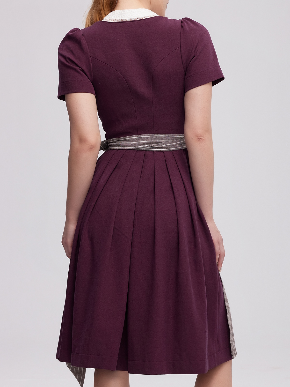 Dirndl Damen Blau in lila Variante