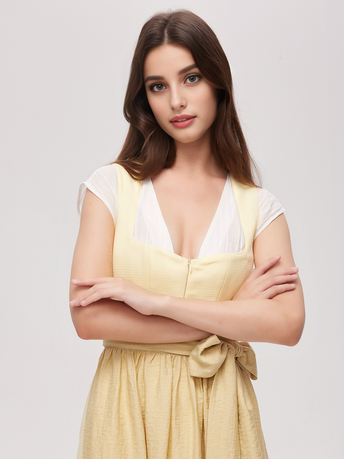 Dirndl in Gelb – ein Blickfang für jeden Anlass